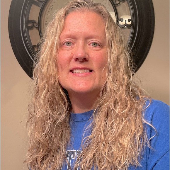 Meet your Posher, Tina - Picture 1 of 1